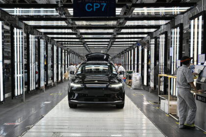 ontario-premier-says-stellantis-talks-to-build-chinese-evs-in-brampton-‘unacceptable’