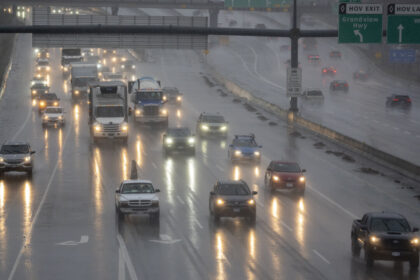 are-vehicle-headlights-blinding-you-at-night?-transport-canada-asks-the-public-to-weigh-in