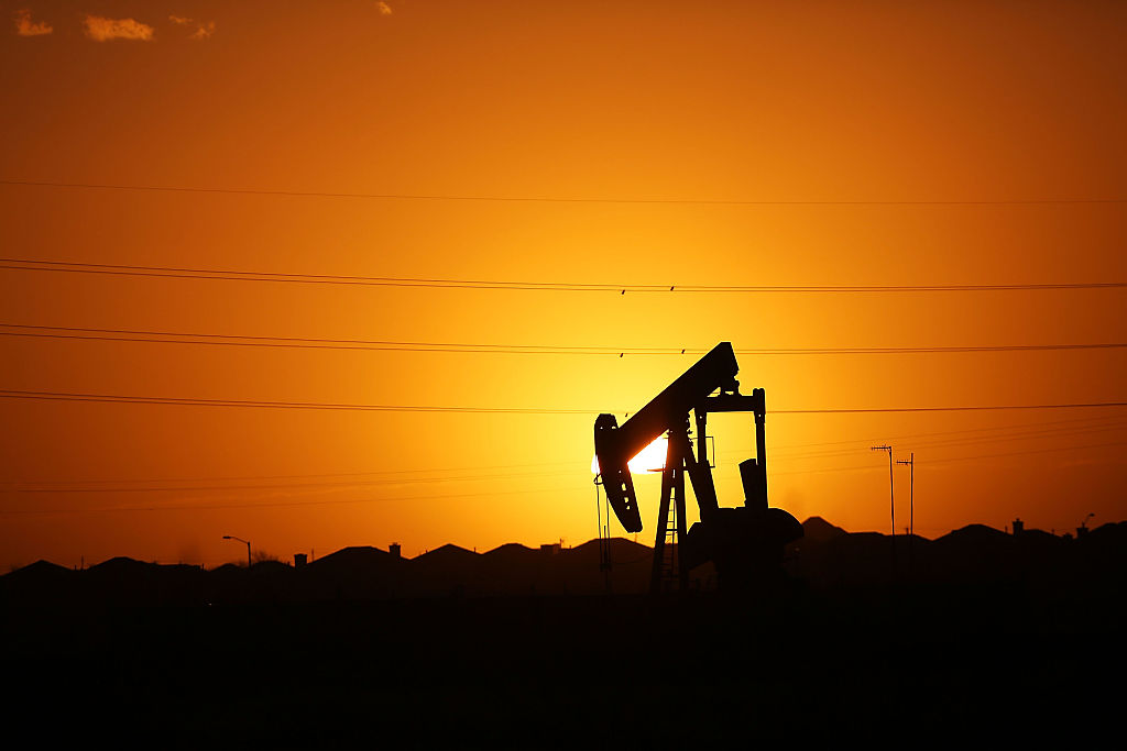 US Crude Oil Production Sets New Record in 2025 – News as they happen