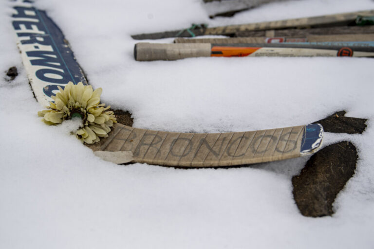work-continues-on-memorial-for-humboldt-broncos-8-years-after-deadly-bus-crash