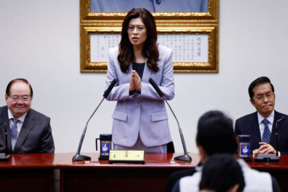 taiwan-opposition-leader-arrives-in-china-amid-beijing’s-military-threats