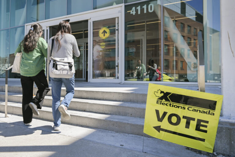 overseas-voting-in-last-election-reached-record-level:-elections-canada