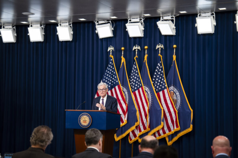 fed-still-forecasts-lower-interest-rates-this-year-despite-iran-conflict