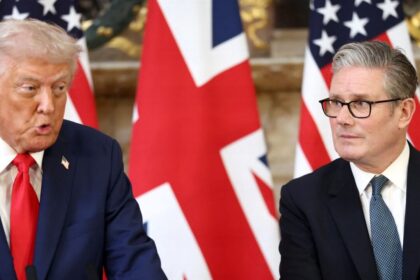 trump-discusses-strait-of-hormuz-options-with-starmer