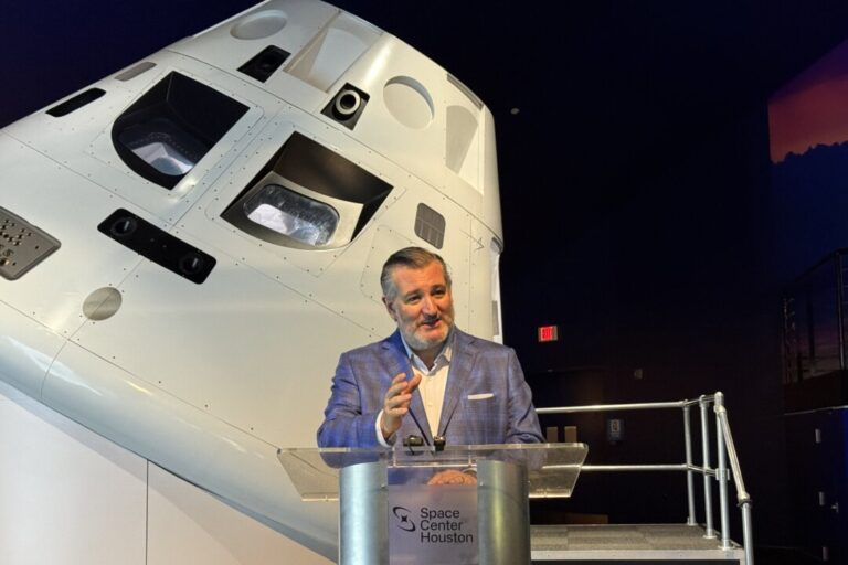 lawmakers-celebrate-successful-artemis-ii-moonshot