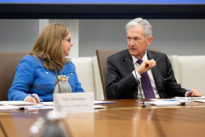 fed’s-bowman,-waller-explain-rare-dissents,-call-for-rate-cut-amid-signs-of-labor-market-cooling