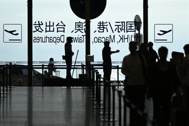 regime-restricts-china’s-state-workers-from-seeing-overseas-family-and-friends,-insiders-say
