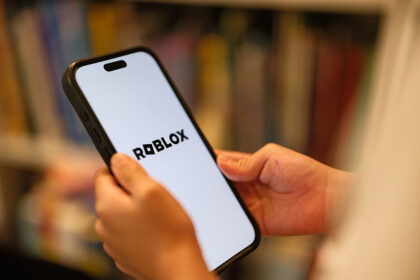 roblox-rolls-out-restricted-accounts-for-under-16-users-amid-lawsuit,-social-media-ban