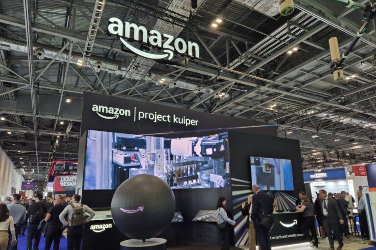 amazon-buys-satellite-group-globalstar-for-$11-billion