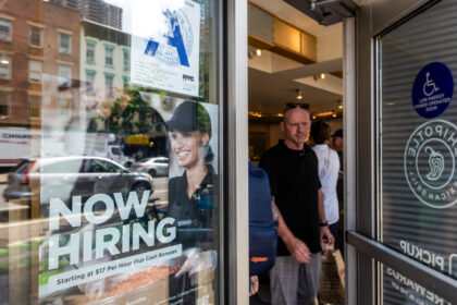 age,-ai,-and-wealth—fewer-older-americans-are-working-today