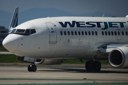 rcmp-seek-charges-against-10-‘unruly’-passengers-ejected-from-vancouver-flight
