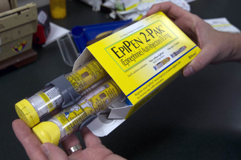 health-canada-approves-nasal-epinephrine-as-treatment-for-anaphylaxis