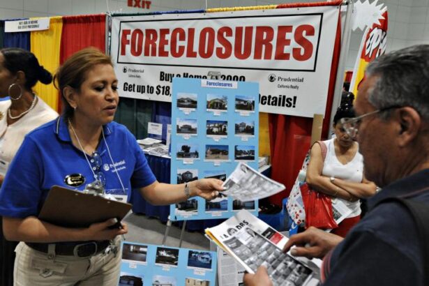 us-residential-foreclosures-spike-in-first-quarter-as-consumer-financial-pressures-mount