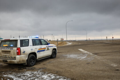 mountie-justified-in-shooting-at-us-man-who-illegally-crossed-border-into-alberta,-probe-finds