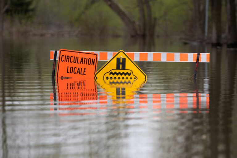 sandbags-come-out-as-communities-from-quebec-to-manitoba-prepare-for-spring-flooding