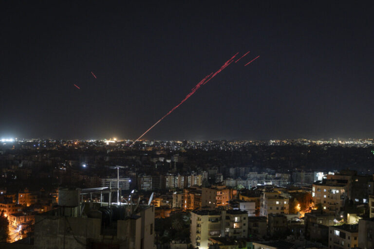 lebanon-ceasefire-appears-to-hold-as-trump-tells-hezbollah-to-act-‘nicely’