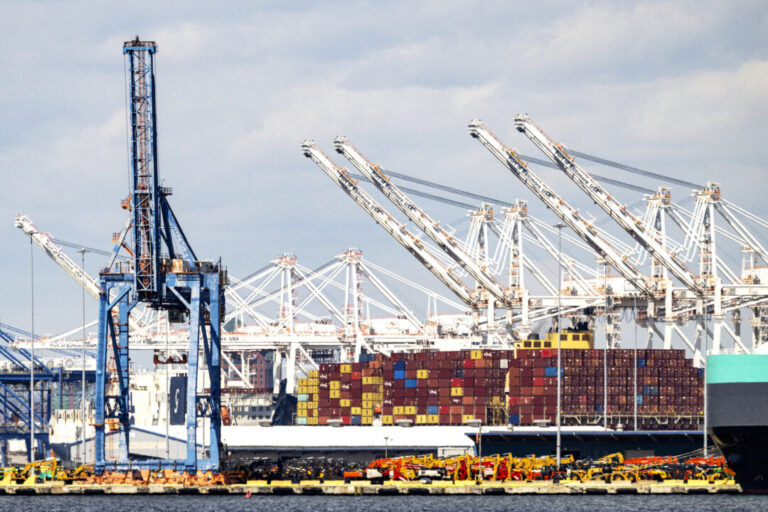 cbp-to-begin-first-phase-of-tariff-refunds-following-supreme-court-ruling