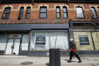 commercial-real-estate-market-at-turning-point-as-vacancies-drop:-report