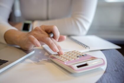 starting-from-zero:-a-real-budgeting-plan-for-your-20s-that-doesn’t-assume-you-already-have-money