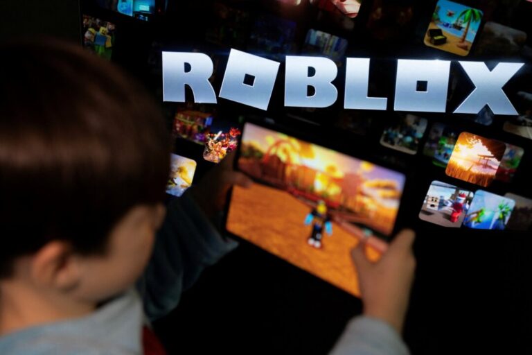 roblox-settles-with-3-states-over-endangering-children,-will-pay-$36-million
