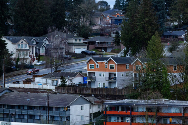 some-homes-still-sell-quickly-while-others-stagnate,-zillow-says
