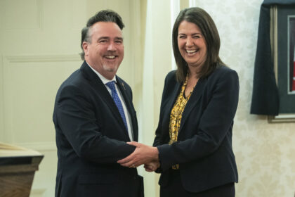 alberta-moves-to-scrap-time-changes-and-adopt-permanent-daylight-time