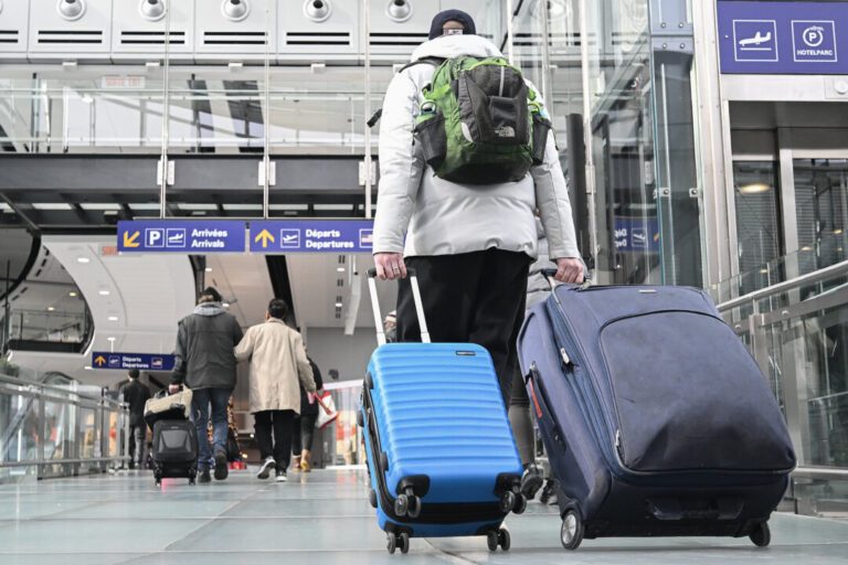 quebec-consumer-protector-urges-caution-around-air-ticket-prices-too-good-to-be-true