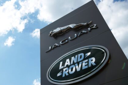 jaguar-land-rover-recalls-170,000-vehicles-over-loss-of-drive-power