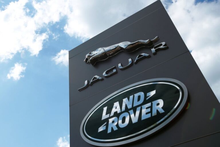 jaguar-land-rover-recalls-170,000-vehicles-over-loss-of-drive-power