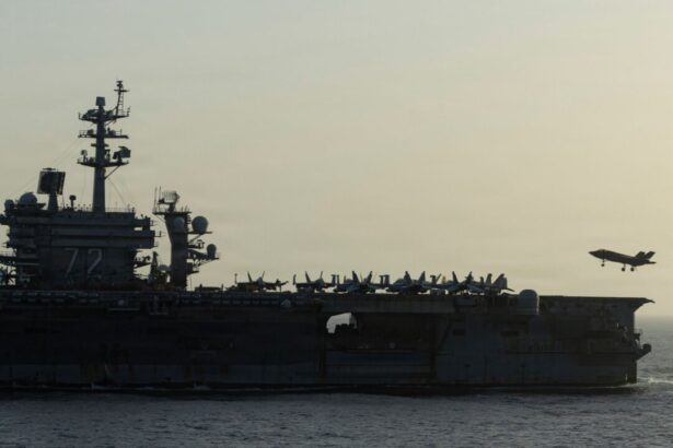 3-us-aircraft-carriers-operating-in-middle-east-for-first-time-in-over-2-decades