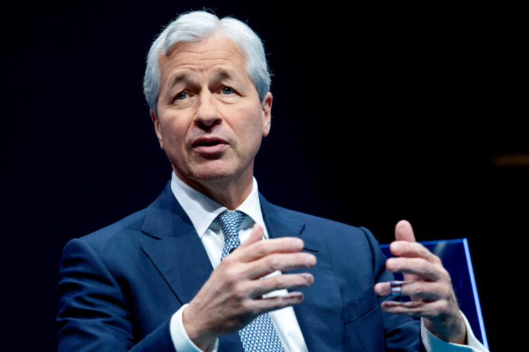 jpmorgan-ceo-says-stagflation-remains-a-risk