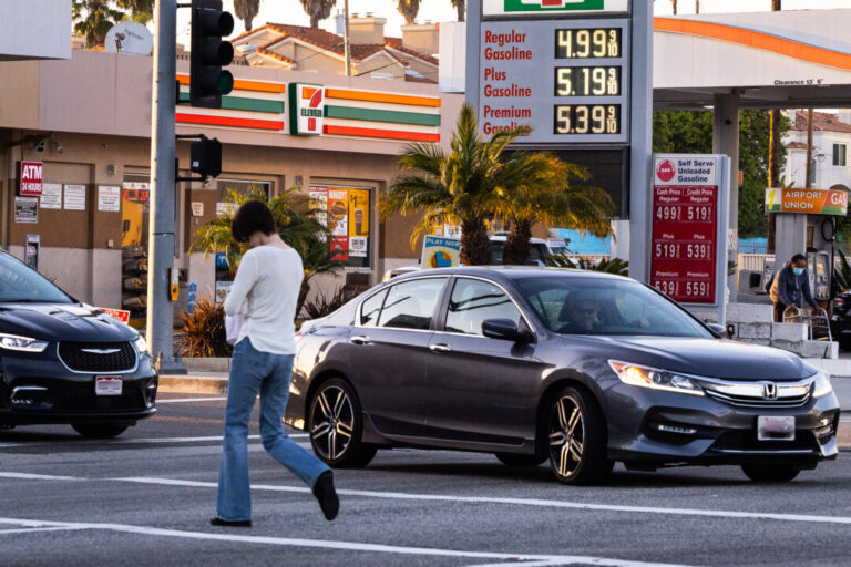 us-economy-rebounds-with-2-percent-growth-in-1st-quarter