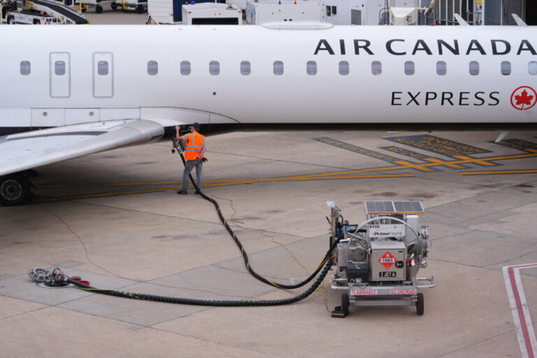 air-canada-suspends-2026-full-year-guidance-amid-uncertain-jet-fuel-costs