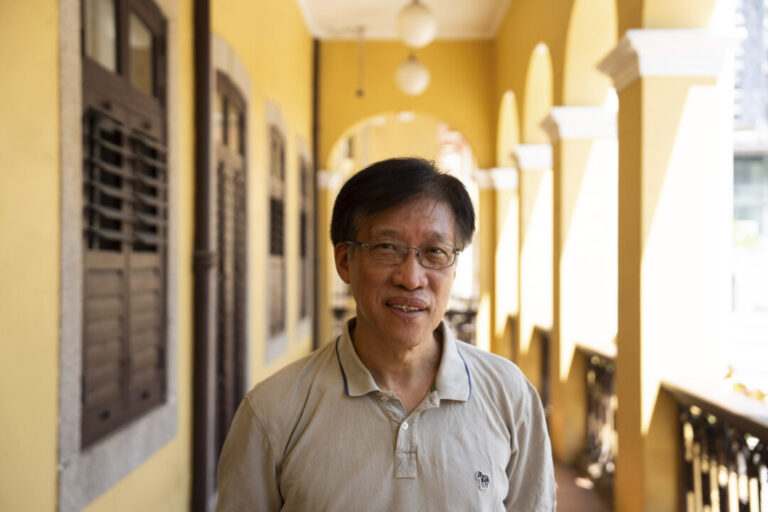 macao-police-arrest-former-pro-democracy-lawmaker