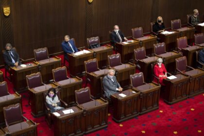 senator-says-growing-list-of-vacancies-signals-‘the-end-of-an-era’-for-independence