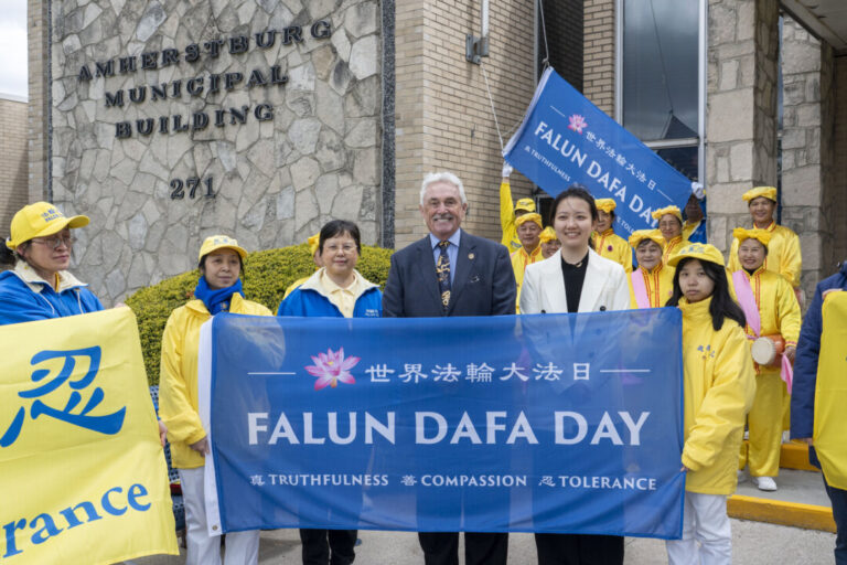 ontario-mayor-decries-chinese-consulate-interference-after-pressure-to-not-raise-falun-dafa-flag