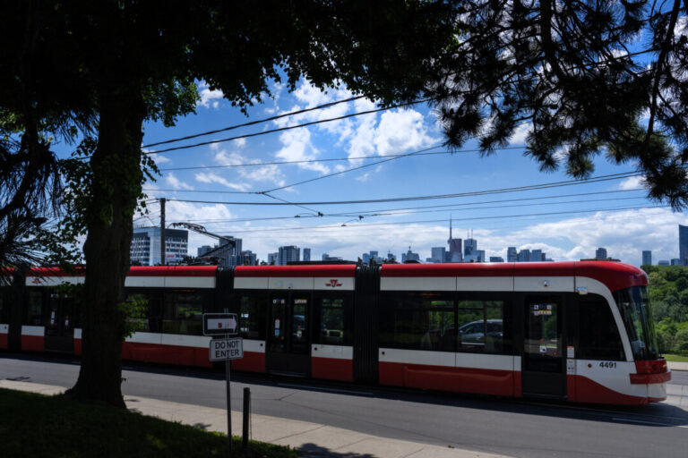 ontario-to-give-special-constables-more-powers-to-address-drug-use-on-public-transit