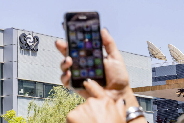 millions-of-iphone-owners-could-get-up-to-$95-in-settlement:-5-things-to-know