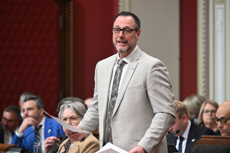 quebec-tables-bill-to-increase-number-of-ridings-to-127-after-supreme-court-decision