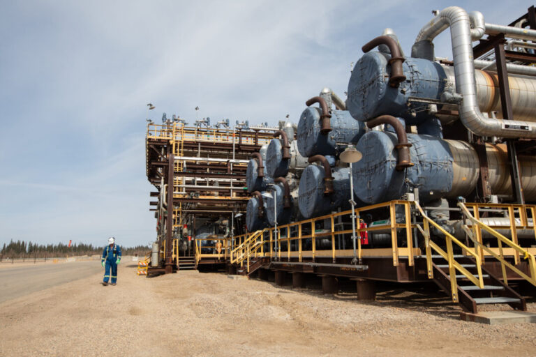 questions-over-carbon-capture,-net-zero-policies-cloud-future-of-alberta-bc-pipeline 