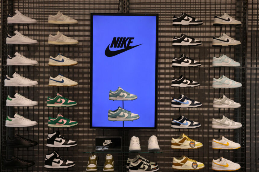 nike-sued-by-consumers-for-not-refunding-tariff-costs