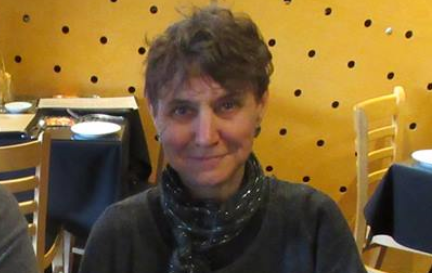 professor-derails-hoax-interview-after-she-turns-camera-on-crew