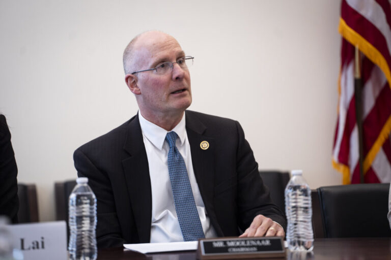 house-lawmakers-introduce-bipartisan-legislation-to-tighten-us-ban-on-chinese-vehicles