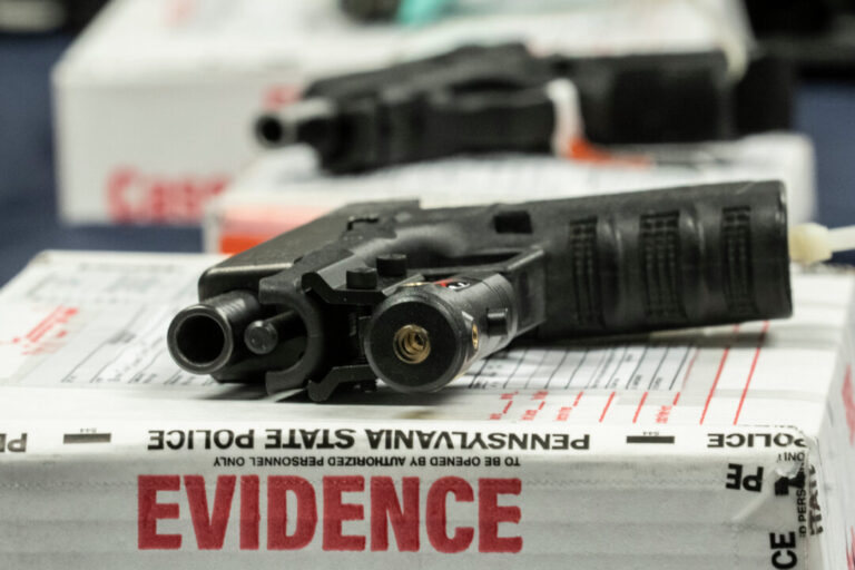 us-law-enforcement-charges-13-in-connection-with-gun-trafficking-into-canada