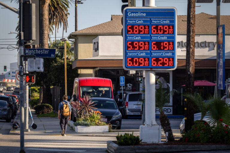 trump-calls-for-gas-tax-suspension—here’s-what-to-know