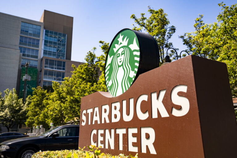 starbucks-to-cut-300-support-roles-in-us-amid-office-consolidation