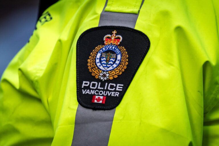 vancouver-car-ramming-incident-leaves-senior-critically-injured,-2-police-officers-hurt