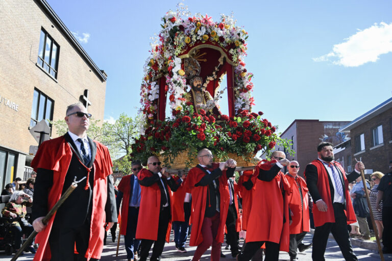 portuguese-procession-held-in-montreal-despite-permit-refusal