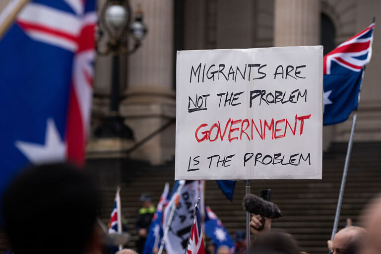 australia-losing-$104-billion-in-economic-value-due-to-migrant-workforce-barriers:-education-giant