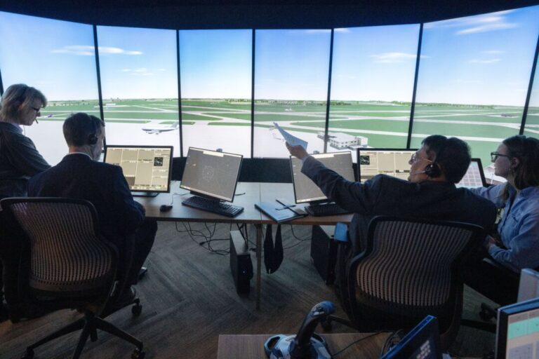 nav-canada-faces-air-controller-shortage-as-travel-season-dawns,-but-‘gap-is-closing’